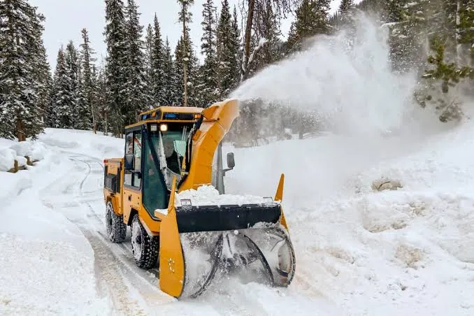 Snow removal on a Massachusetts commercial parking lot